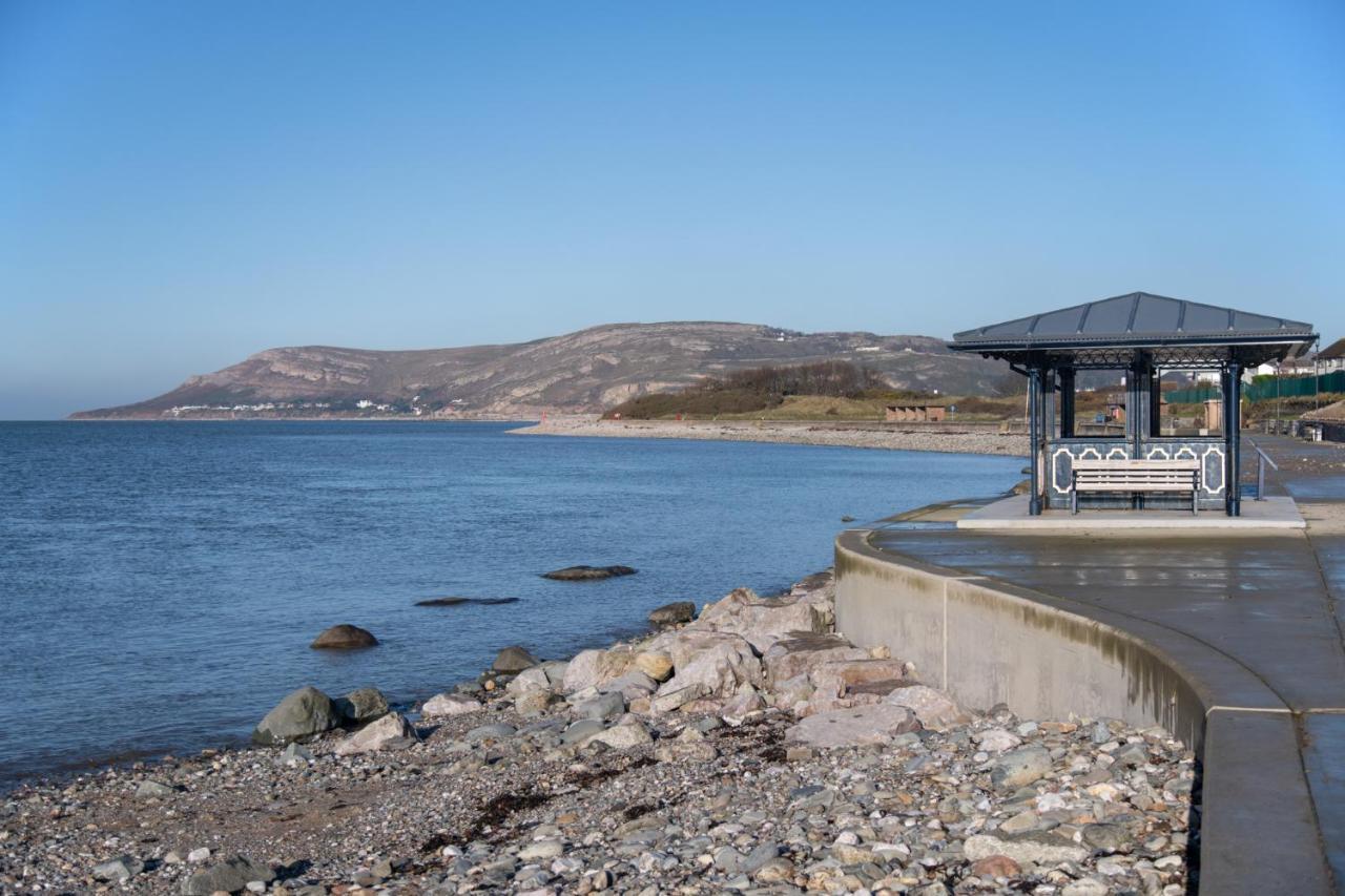 32 Deganwy Beach エクステリア 写真